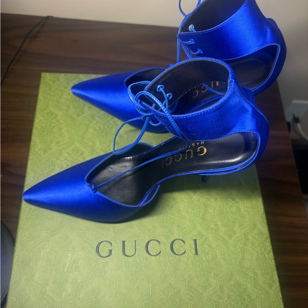 Gucci Satin Blue Pumps - Picture 7 of 12